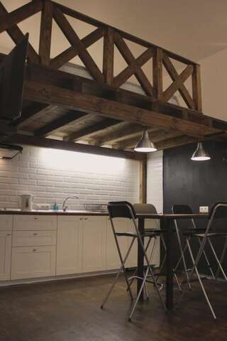 Апартаменты Brestappart Studio Dzerzhynskogo Брест Двухуровневый номер-студио-14